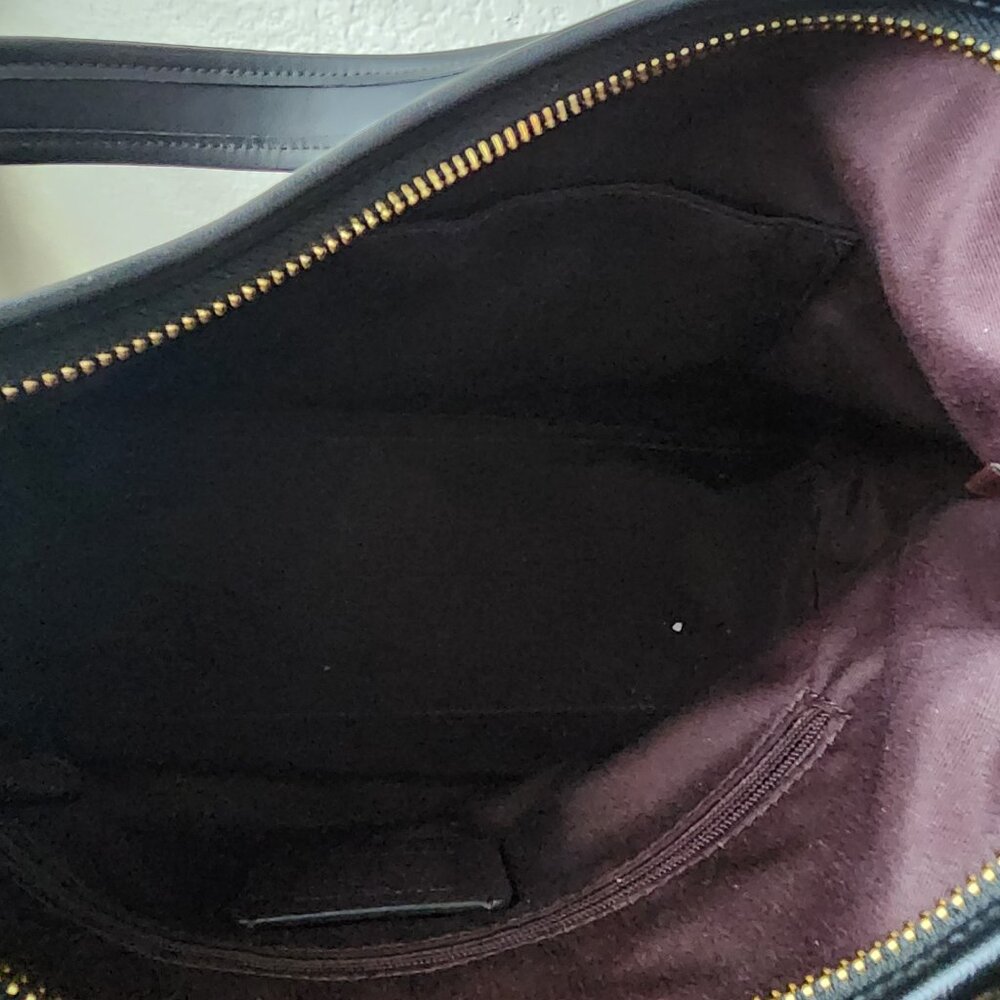 Laurel Shoulder Bag In Signature Canvas - Picture 6 of 8